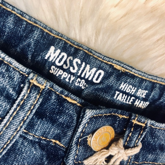 NWT MOSSIMO SUPPLY CO. FRAYED HEM DENIM SHORTS - Picture 2 of 4